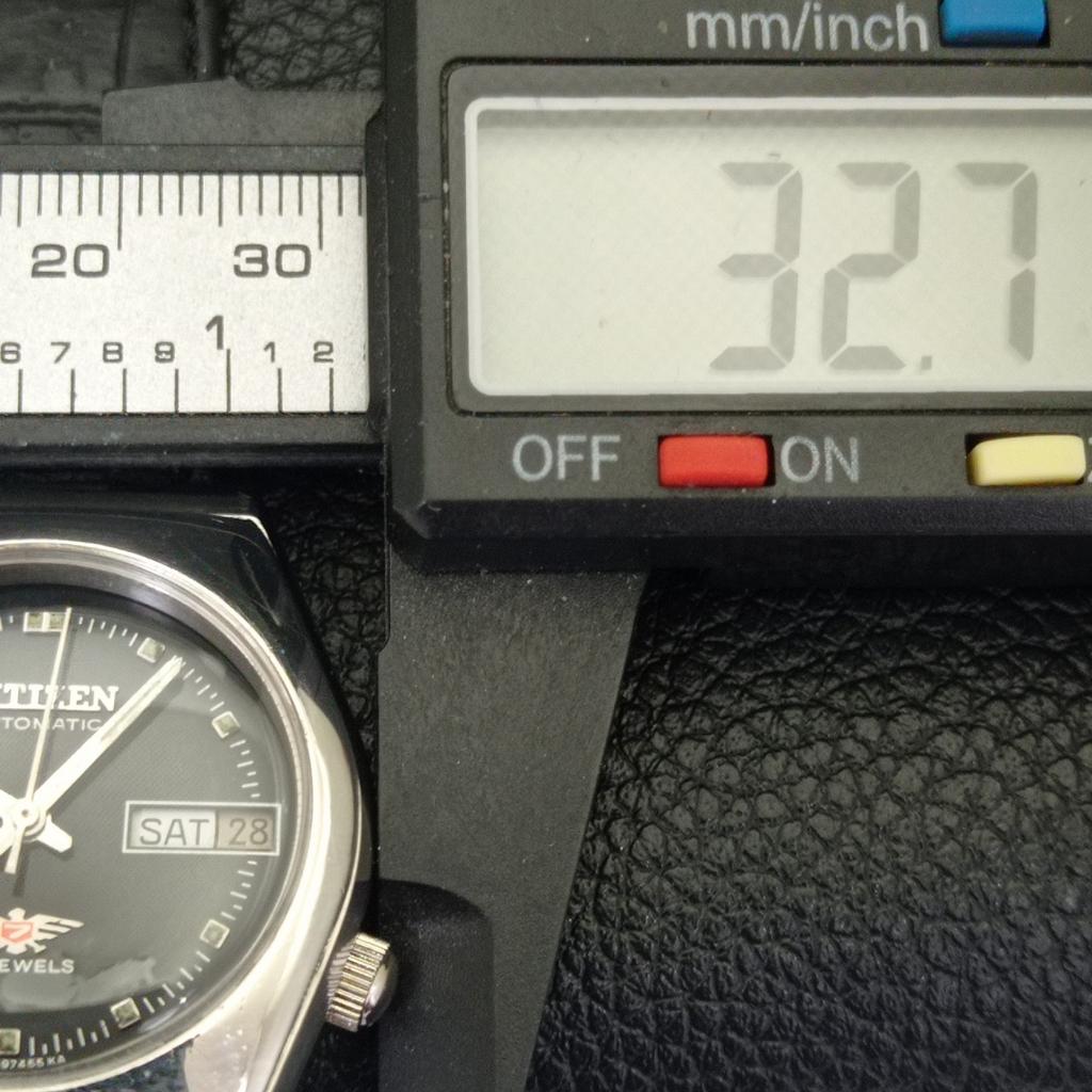 AUTOMATIC VINTAGE CITIZEN 8200 JAPAN MENS ORIGINAL DIAL WATCH a702149-5 R208-a702149