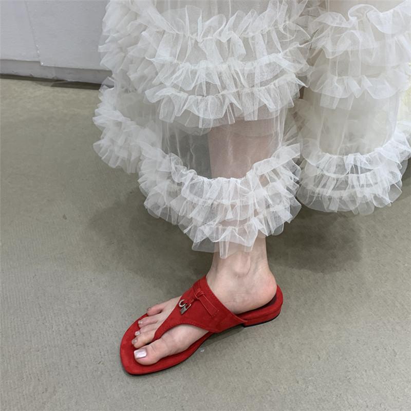 Beautiful Yellow Toe Thick Heel Flip-flops Female Summer Wear Fashionable Versatile Fairy Pinch Feet Low Heel Sandals