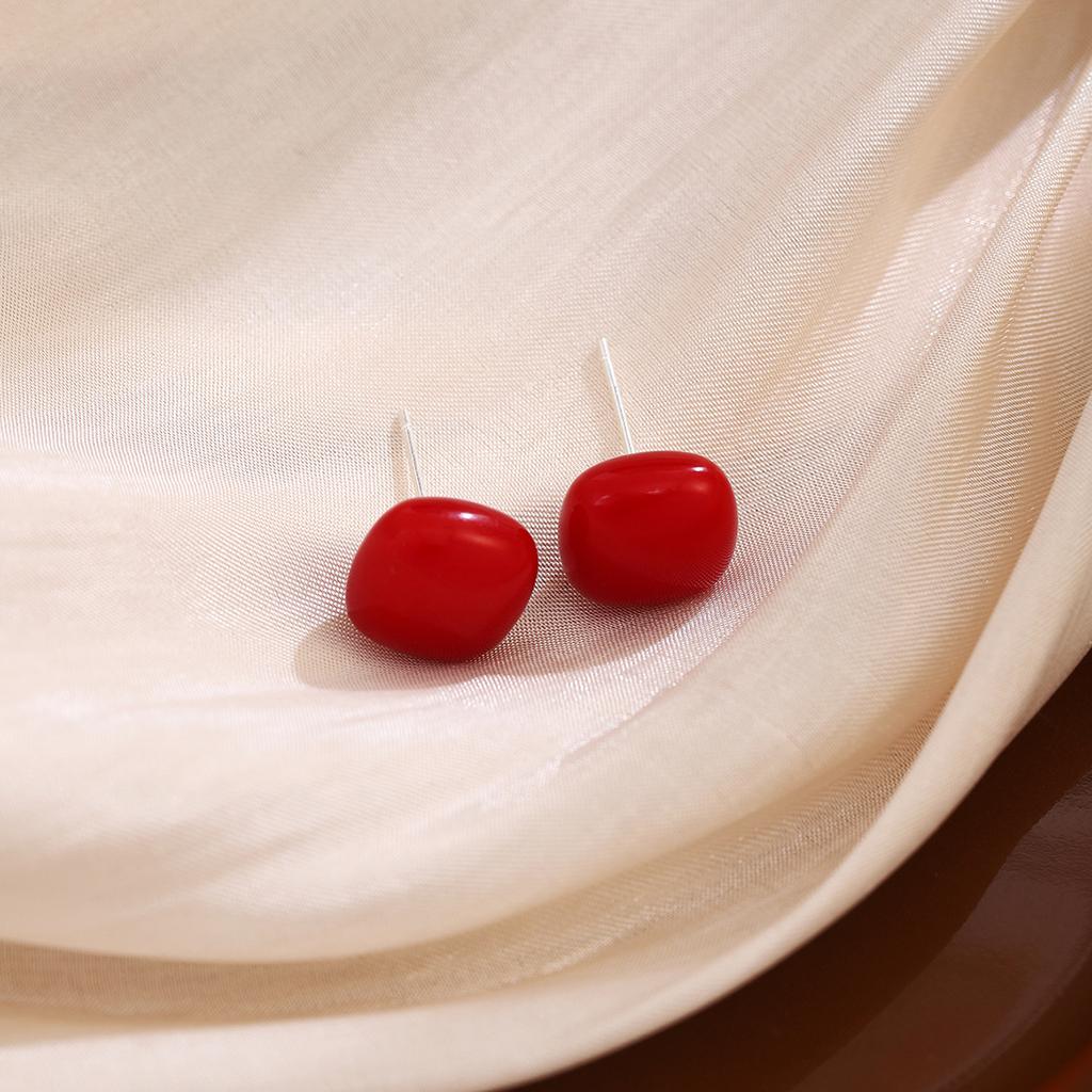 Sweet And Simple Small Jelly Bean Pearl Stud Earrings For Women, Light Luxury And High-End Personalized Earrings In Autumn And Winter