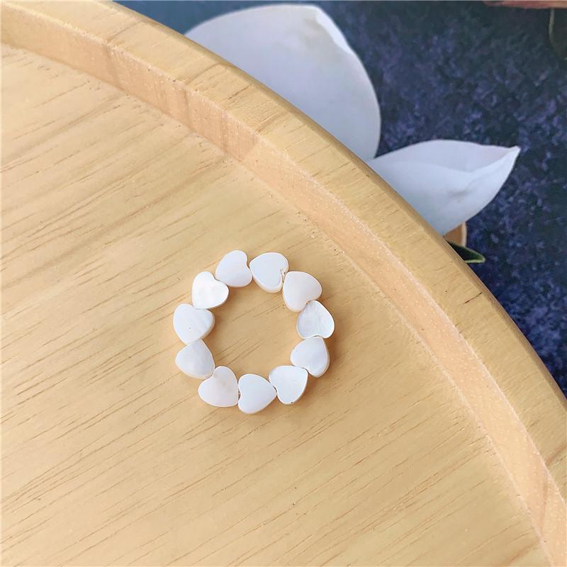 HI MAN 4 Pcs/Set Korean Mixed Handmade Pearl Stone Acrylic Small Round Bead Heart Ring Women Classic Elegant Dating Jewelry
