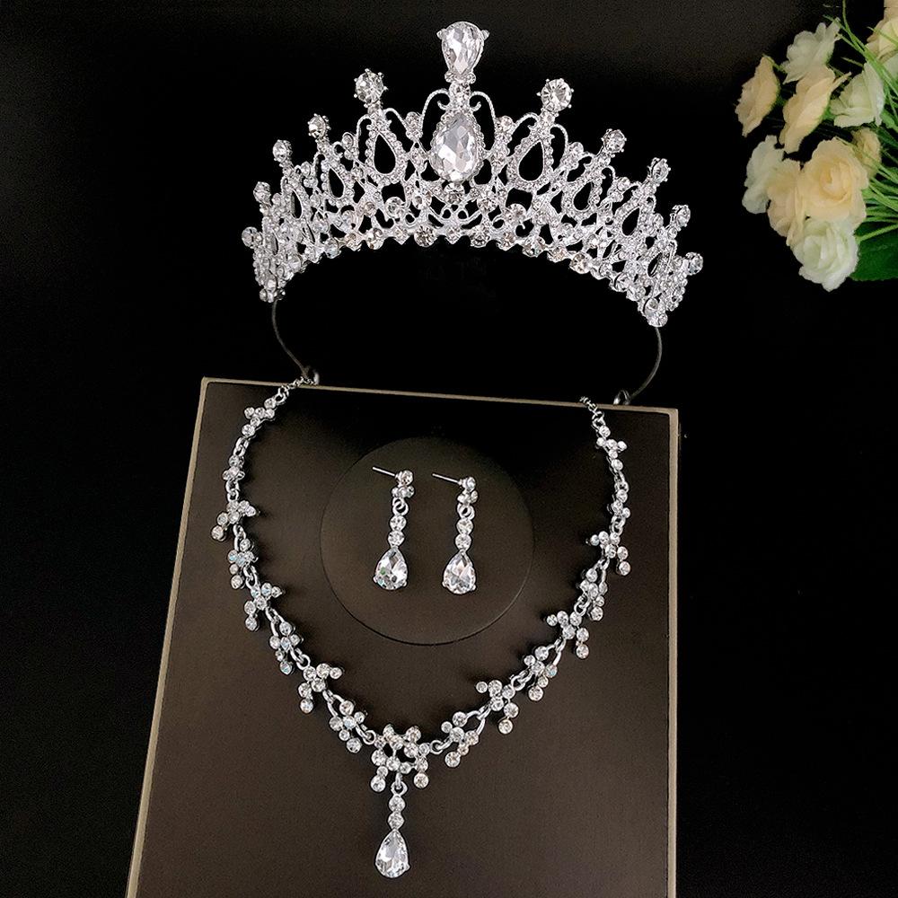 A Three-piece Set of Bride's Crown Necklace and Earrings