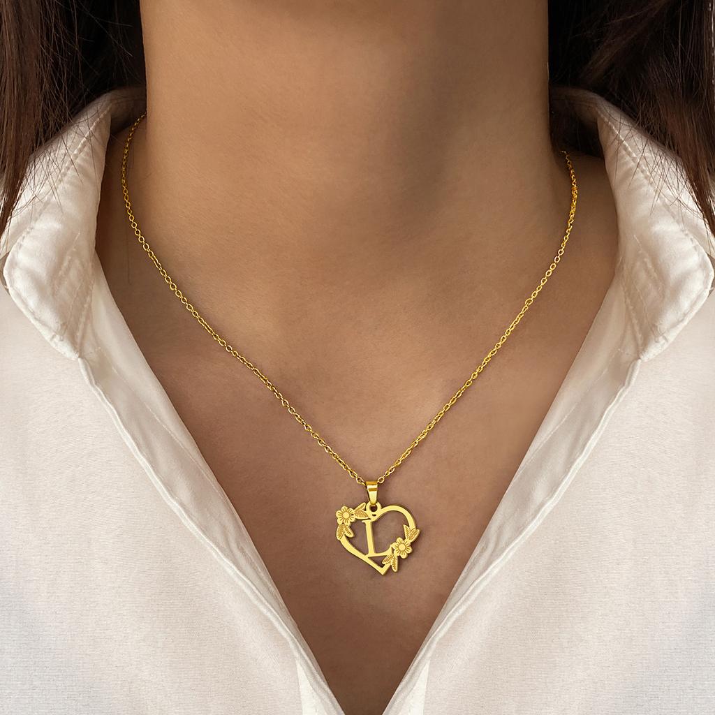 Fashion 26 Letter Stainless Steel Pendant Necklace Women Hollow Gold Color Chain A-Z Alphabet Clavicle Necklaces Jewelry Gift