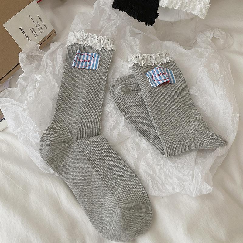 

Женские осенние новые однотонные носки-гольфы с надписью из ткани и сладким кружевом 1 pair серый