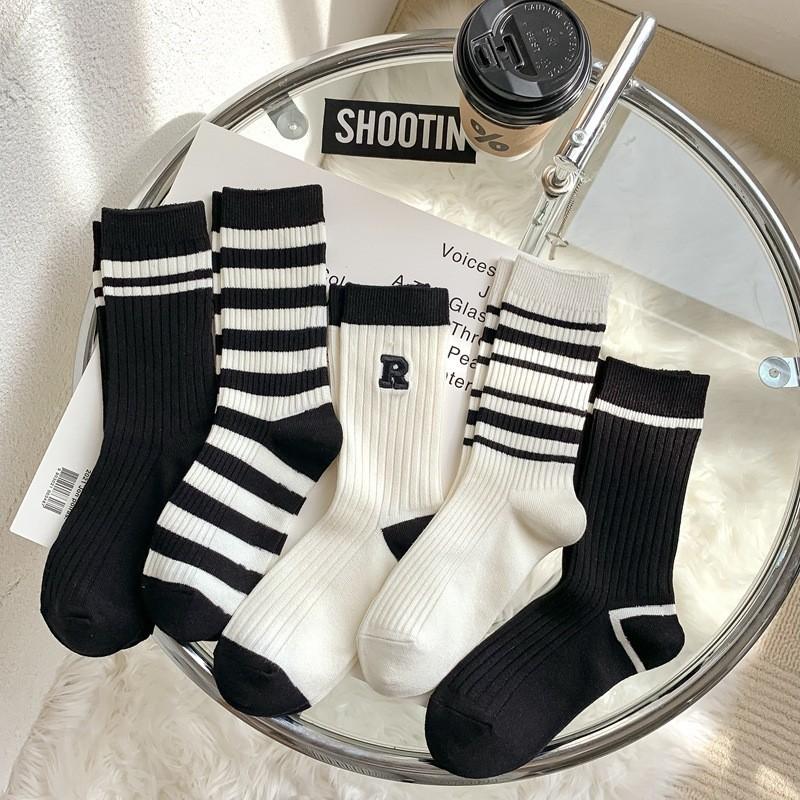 

Female Spring and Summer Simple Letter Stripe Embroidery Everything Breathable Pile Socks 1 pair