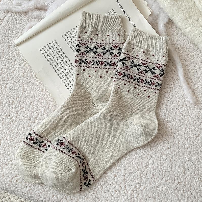 Socks Medium Tube Socks Season Warm Wool Socks Piled Thickened Stockings Pastoral Stacking Socks Women