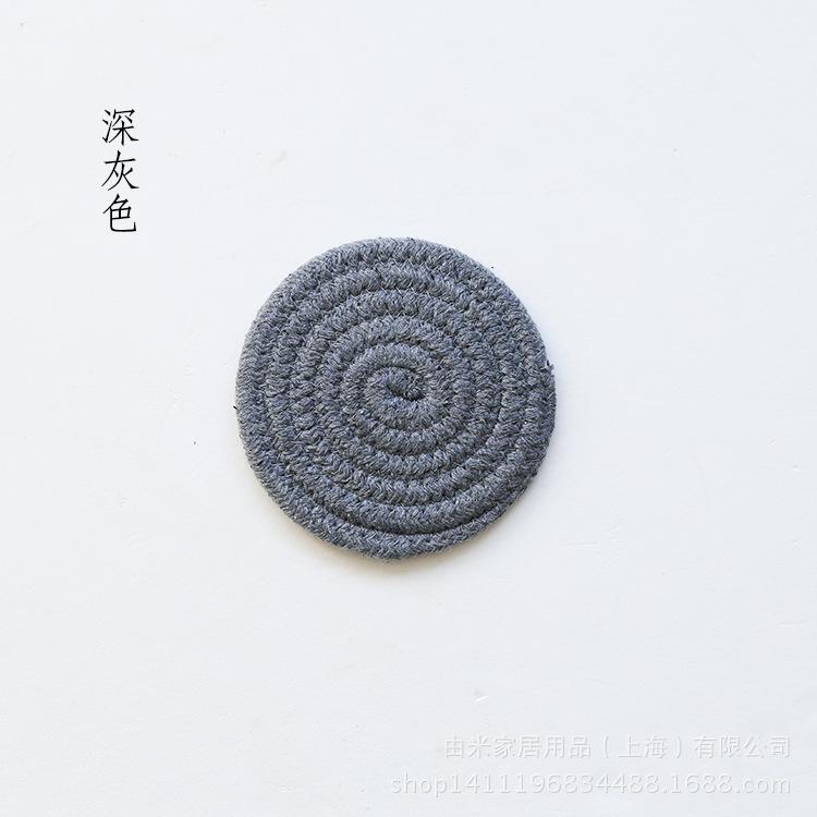 Solid color round coaster, woven western placemat, thermal insulation mat, bowl and pot mat, cotton thickened thermal insulation mat. (Dark Gray,Diameter about 18cm) темно-серого