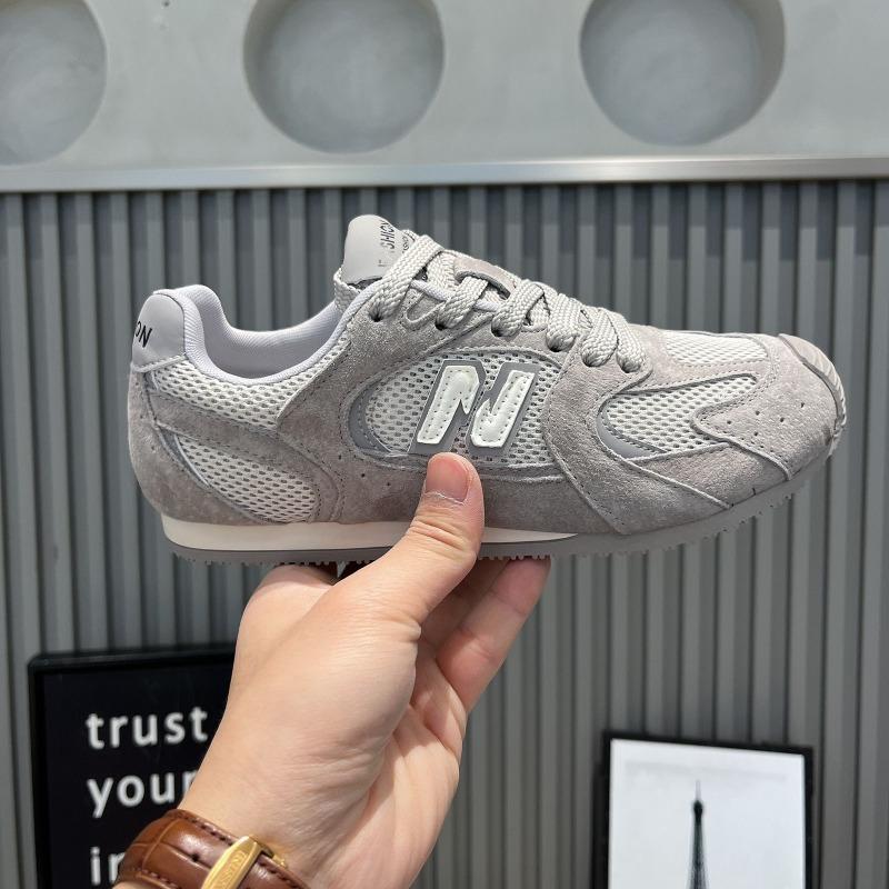 

Мягкая подошва ретро весна новая спортивная шнуровка плоская подошва повседневная тонкая пустошь ветер 40 серый