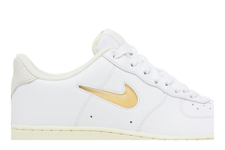 Nike Air Force 1 '07 LX 'Pale Vanilla'