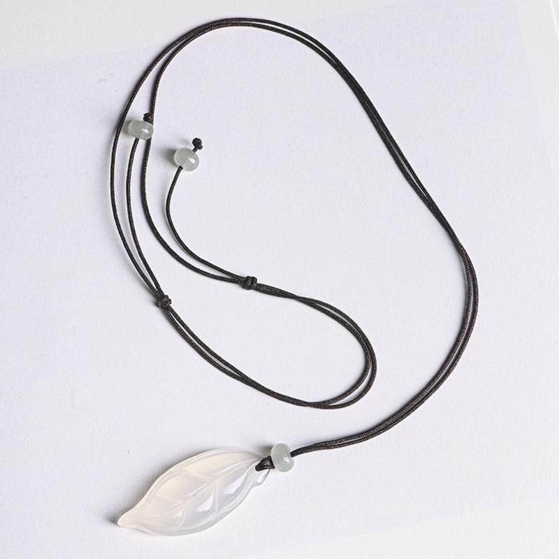Unique Natural Jade Stone Necklace with Traditional Ethnic Designs Perfect for Cultural Event and Daily Wear