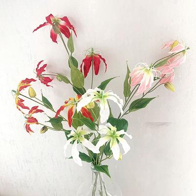 Decoración para el hogar
 – Flores y coronas decorativas