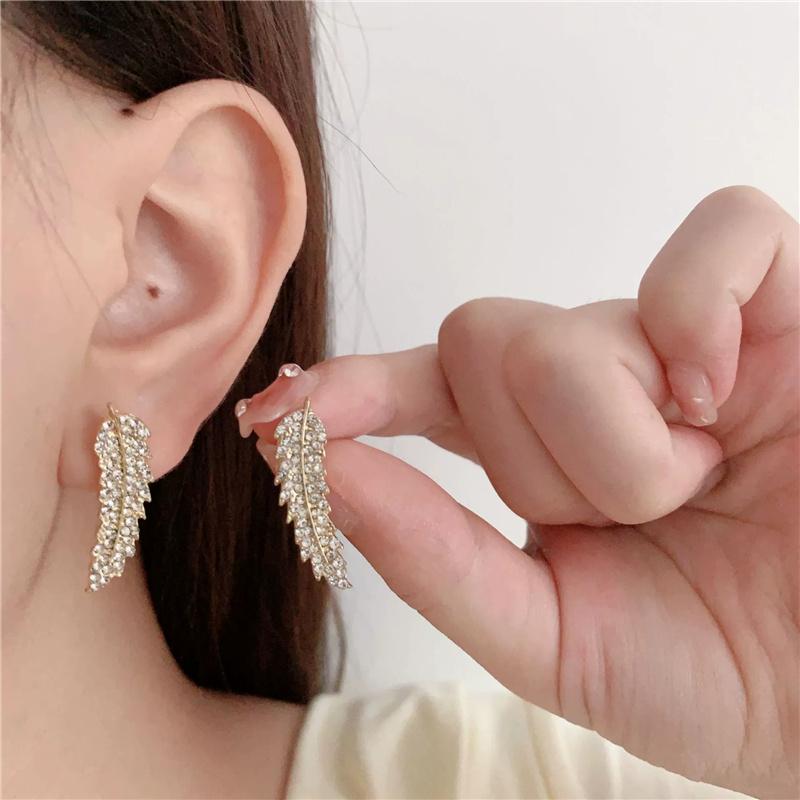 Zircon Feather Ear Stud Shiny Fashion Simulation Diamond Leaves Earrings Women Weeding Party Jewelry