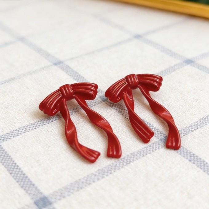 New Natal Red Bow Stud Earrings, Sweet Temperament, Versatile, Niche Design Sense, Retro Hong Kong Style Earrings