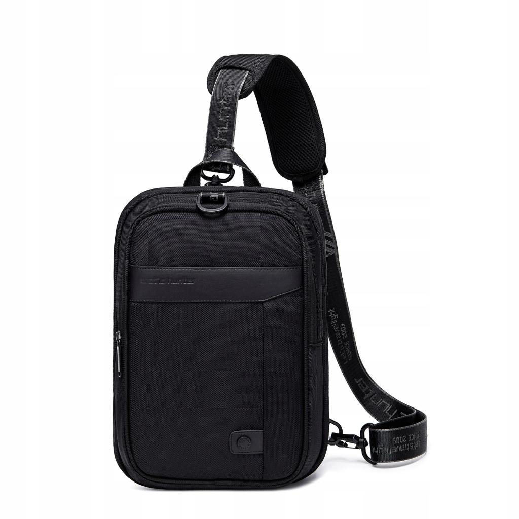 Black 2-in-1 Travel Bag, Transformable Pouch and Spacious Bag 30 L, Waterproof. Arctic Hunter Lx00021 Black.