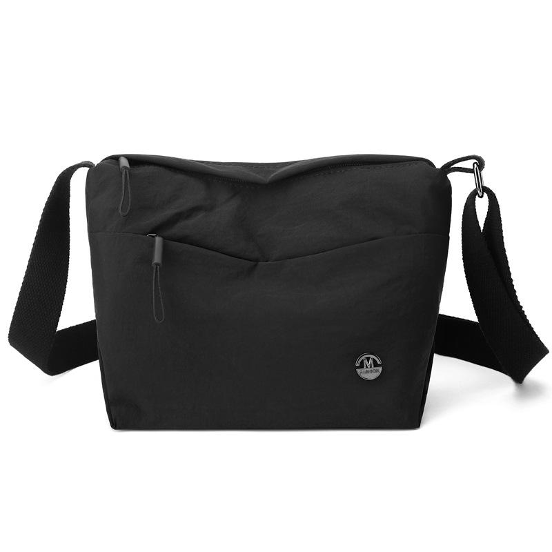 Women's Casual Fashion Shoulder Bag Outdoor Travel Mobile Phone Bag Simple Versatile Messenger Bag Lightweight Nylon Bag