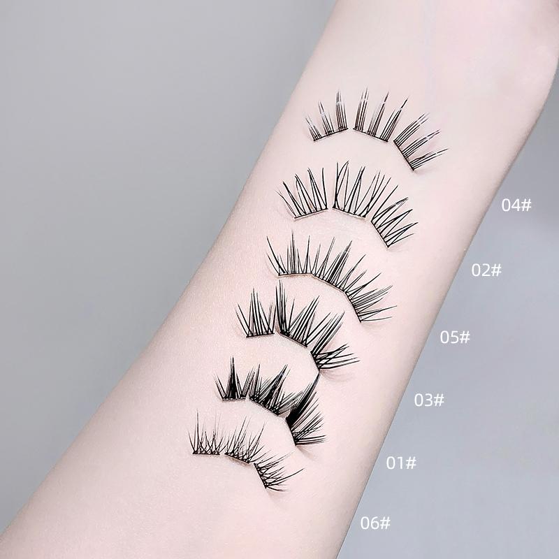 Gegebear 10 Rows Glue-Free False Eyelashes Comic Eye Style Natural Curling Lashes Easy To Wear Perfect for Beginners