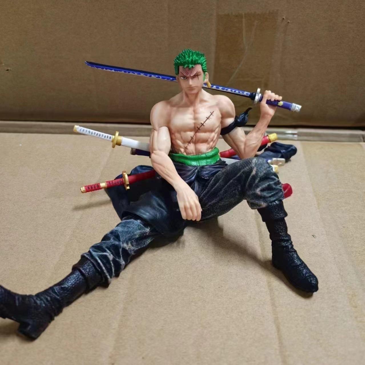 Кружка One Piece Саурон сидит и держит нож Саурон, 24*16,5*10,5 см