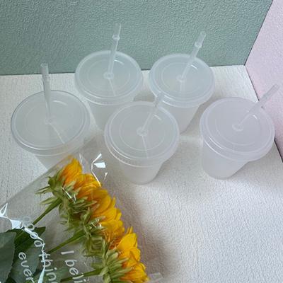 500/700ml White Straw Cup With Lid Color Change Coffee Cup Reusable Plastic Tumbler Matte Finish Coffee Mug Couple Cup