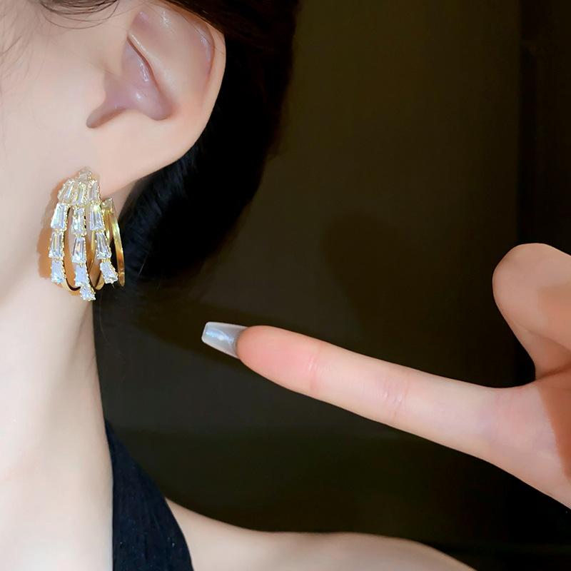 Super Flash Three-layer Crystal Hoop Earrings Light Luxury Round Ear Buckles for Women Temperament Geometric Jewelry Gift K