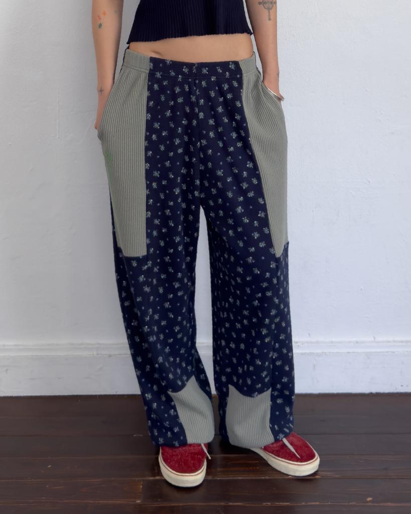 KASUAL MANUAL Flower Block Waffle Pants Navy