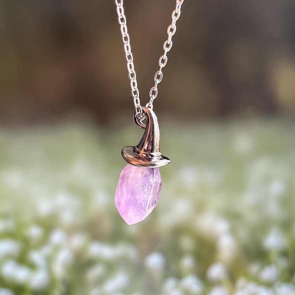 2026 New Natural Amethyst Hexagonal Pendant Necklace Witch Hat Halloween Flying Witch Collarbone Necklace for Women