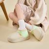 High-top cotton shoes are waterproof and non-slip in winter, indoor home thick soles, and warm cotton slippers for couples in autumn and winter.
