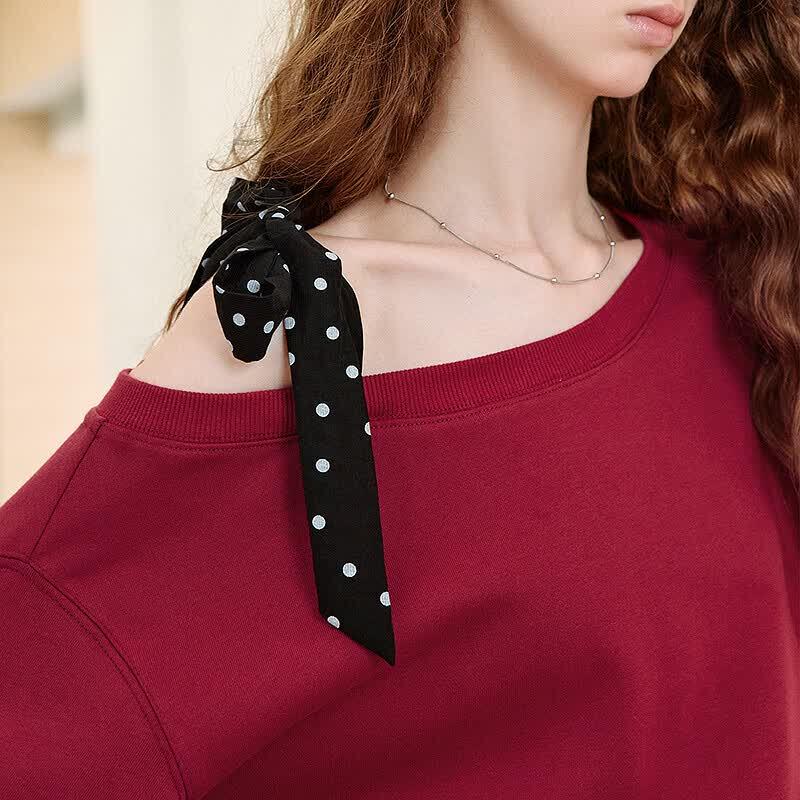 Chuyu Off-Shoulder Polka Dot Bow Short Sweatshirt