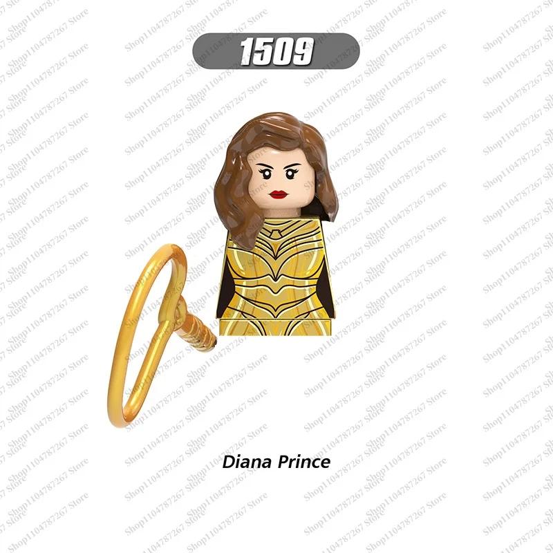 Hot brick toys Superhero series puzzle building blocks children's DIY brick toys plush toys Christmas party gifts