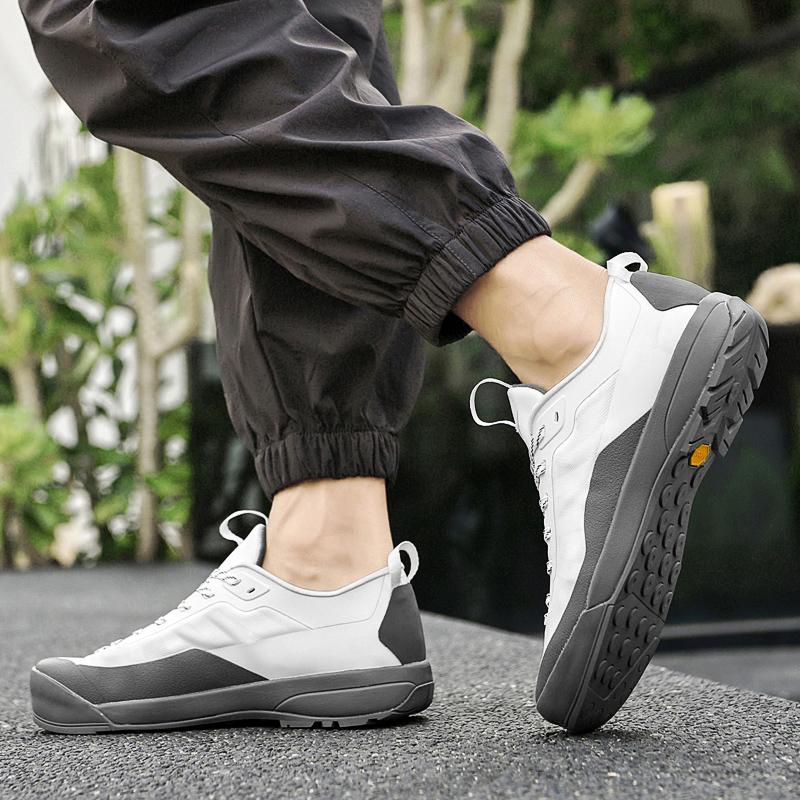 Fashion Fashion Casual Outdoor Running Shoes  Men's Breathable Flats Mesh Lace-Up Shoes Lightweight Walking Sneakers for Men Size 38-45