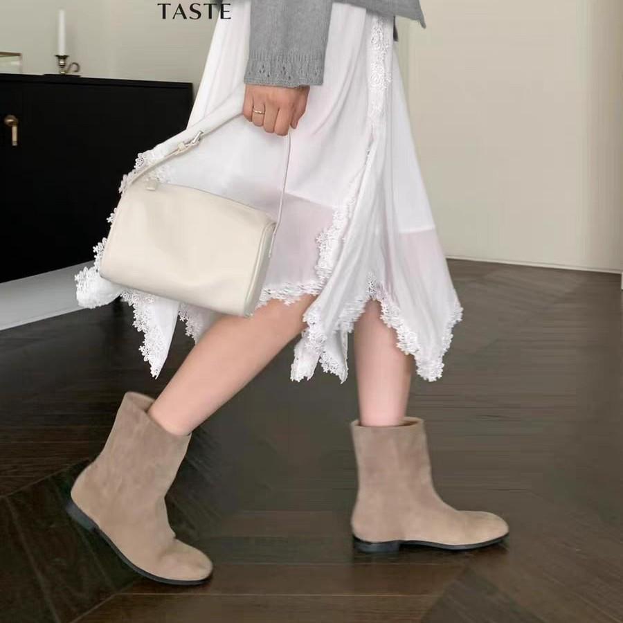 Spot Version~ 2025 New Korean Version of High-end Suede Short Western Boots Women's Flat-bottomed Super Soft Autumn and Winter Single Boots