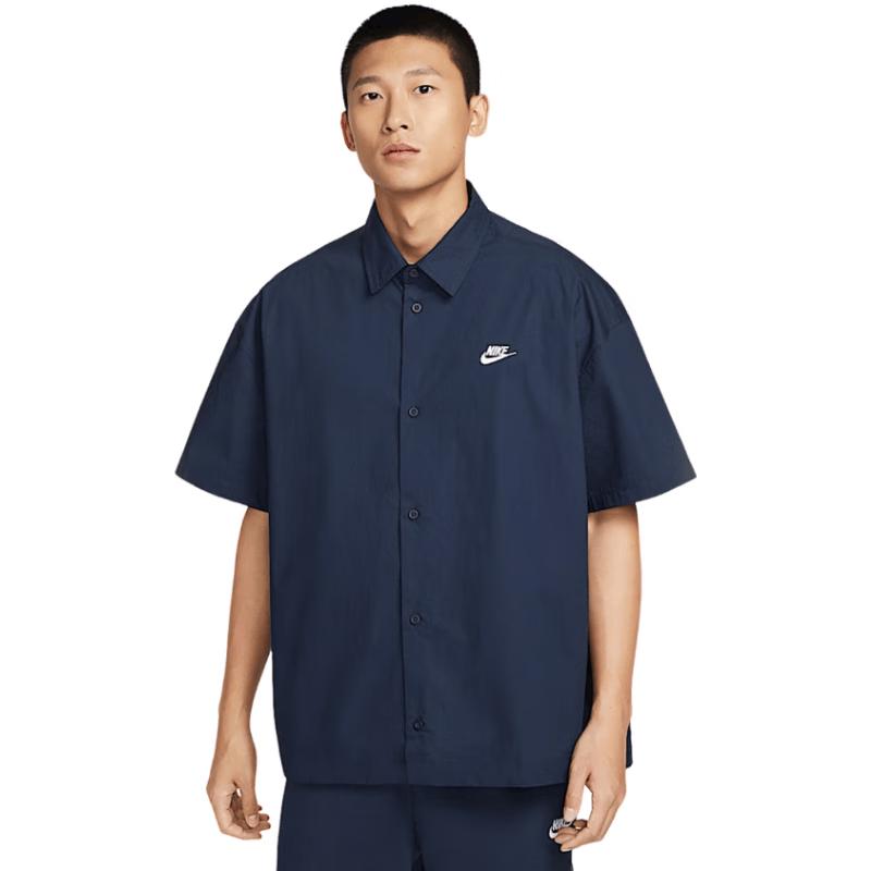 

NIKE Men s Loose Embroidered Short Sleeve Button-Up Shirt L