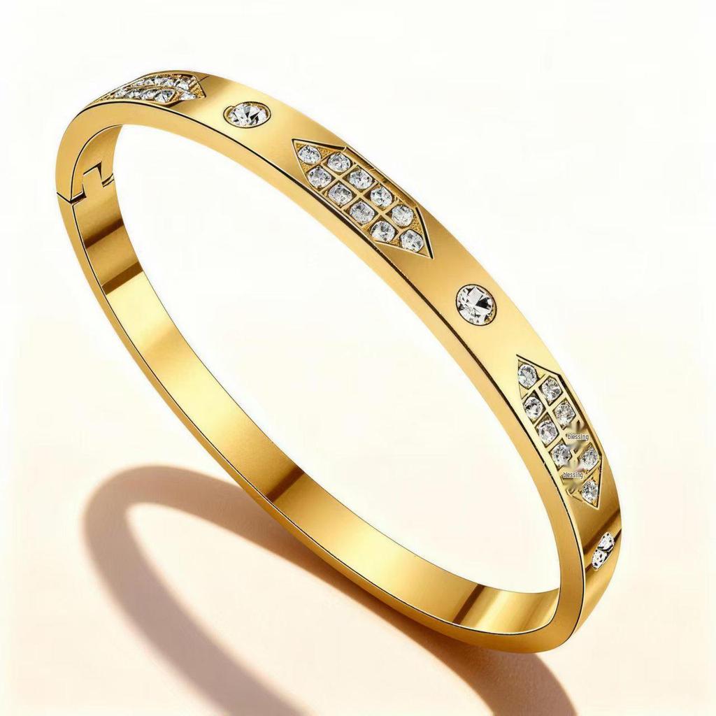 Exquisite Women's Gold-Plated Titanium Steel Bracelet
