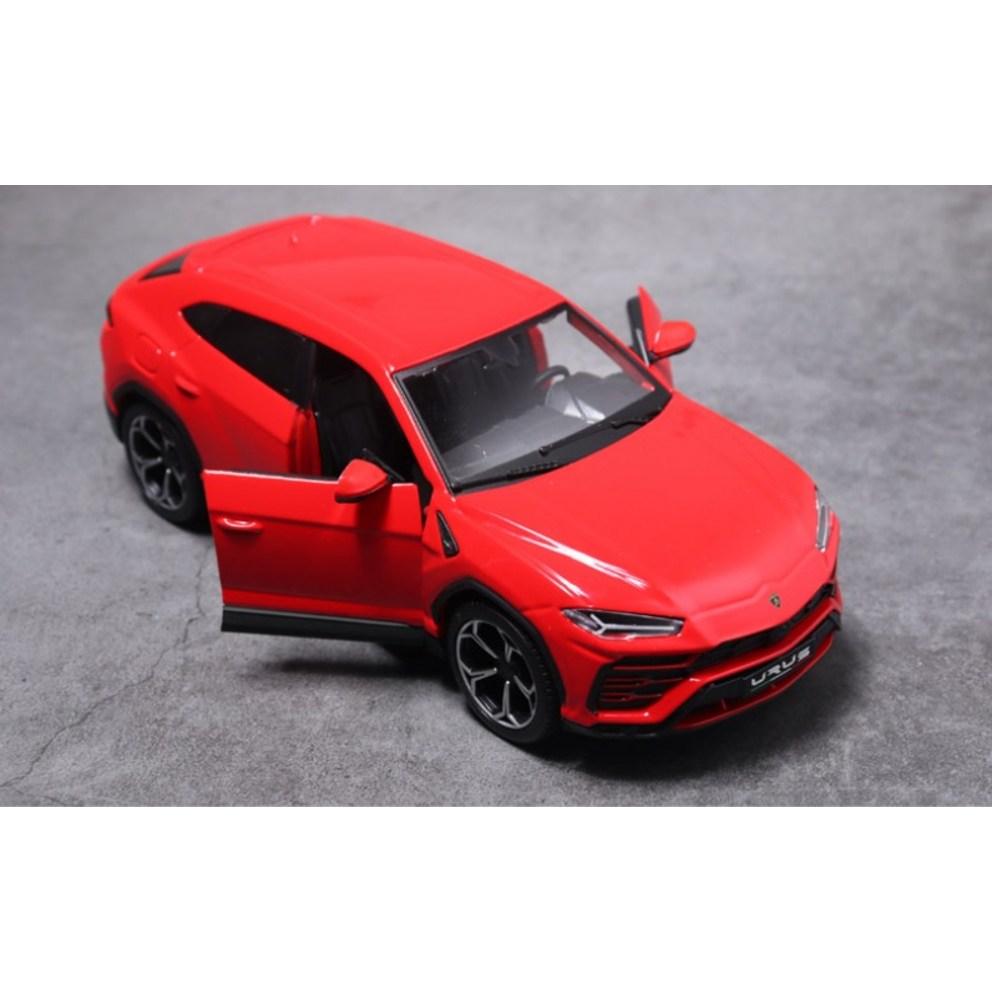 Maisto Lamborghini Urus 1:24 Scale Red Die-cast Model