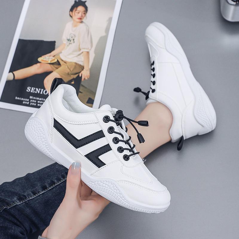 Women's sports shoes spring and autumn new fashion versatile breathable soft bottom leather surface light running