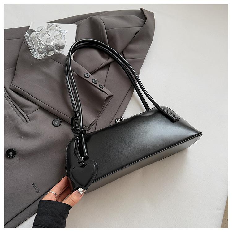 

Нишевая минималистичная сумка-ракушка под мышкой, женская, 2025 весна, ретро-темперамент, универсальная, высококлассная, оптом чёрный