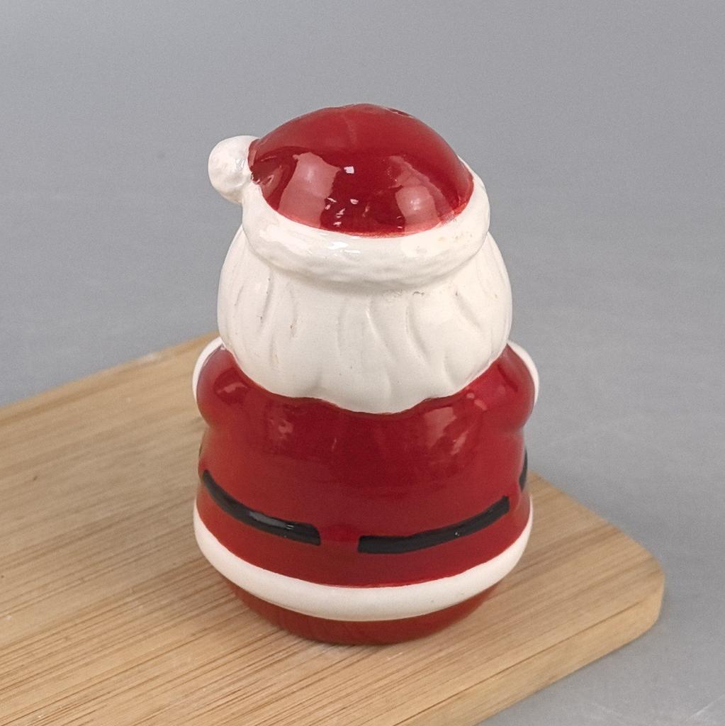 Nordic Creative Ceramic Spice Bottle Santa Claus Pepper Shaker Christmas Desktop Decorations Salt Shaker Kitchen Decoration