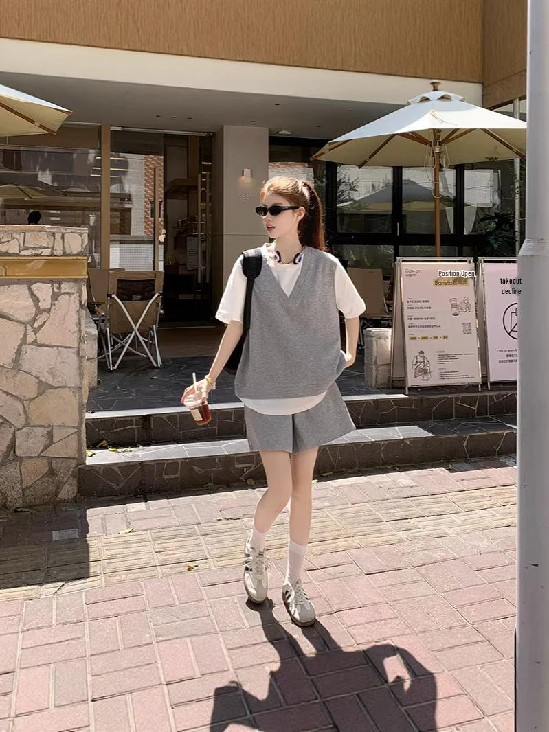 

Women s Plus Size Color Block Short Sleeve Top & Shorts Set - Summer Two-Piece Outfit XXL серый