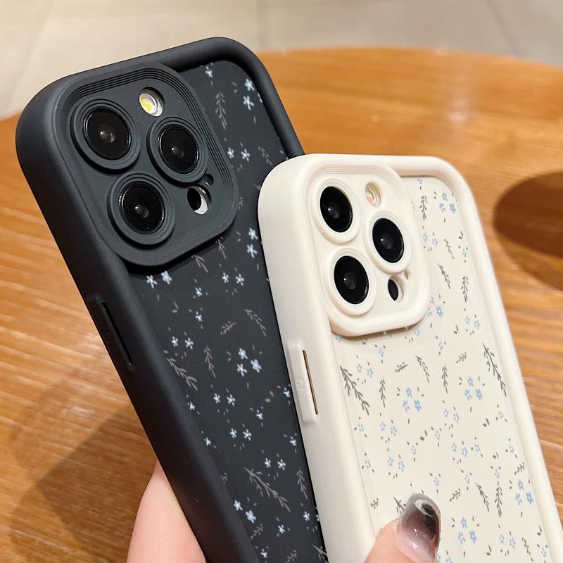 Shockproof Soft TPU Silicone Phone Cover Funda For iPhone 17 Air 16e 16 15 14 Pro Max 13 17 Pro Max 17 Pro 17 Small Flower Pattern Case