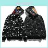 Camouflage Kapuzenpullover mit Haifischkopf-Design Weiche Bequeme Jacke mit durchgehendem Reißverschluss