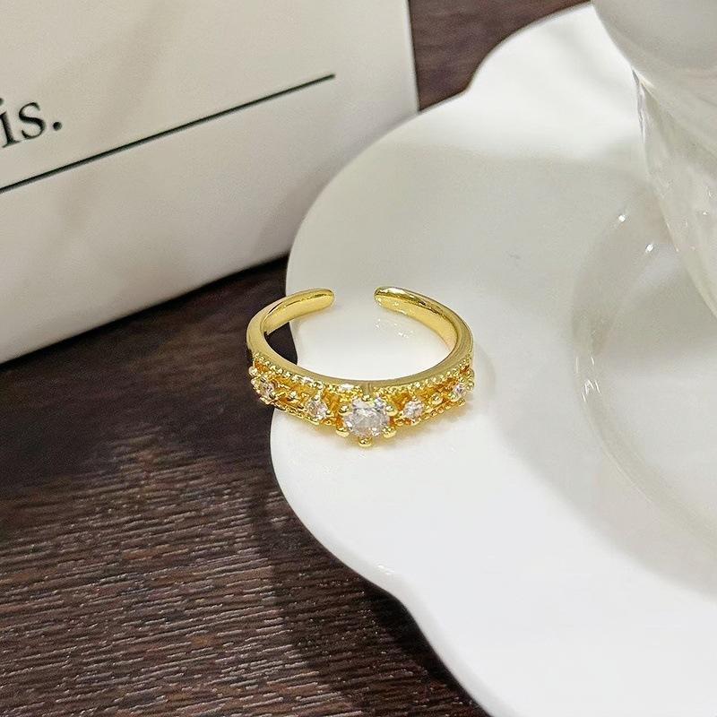 Vintage Court Style Medieval Vintage Open Ring Old Money Wind Full Diamond Super Fairy Ring Girl