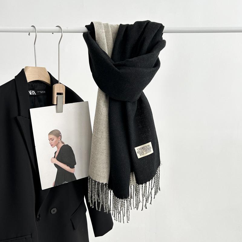 Kaschmir-Handgefühl Herbst und Winter Einfarbiger Schal Damen Dicke Quaste Einfacher und vielseitiger weicher und warmer Kaschmir-Imitat-Schal