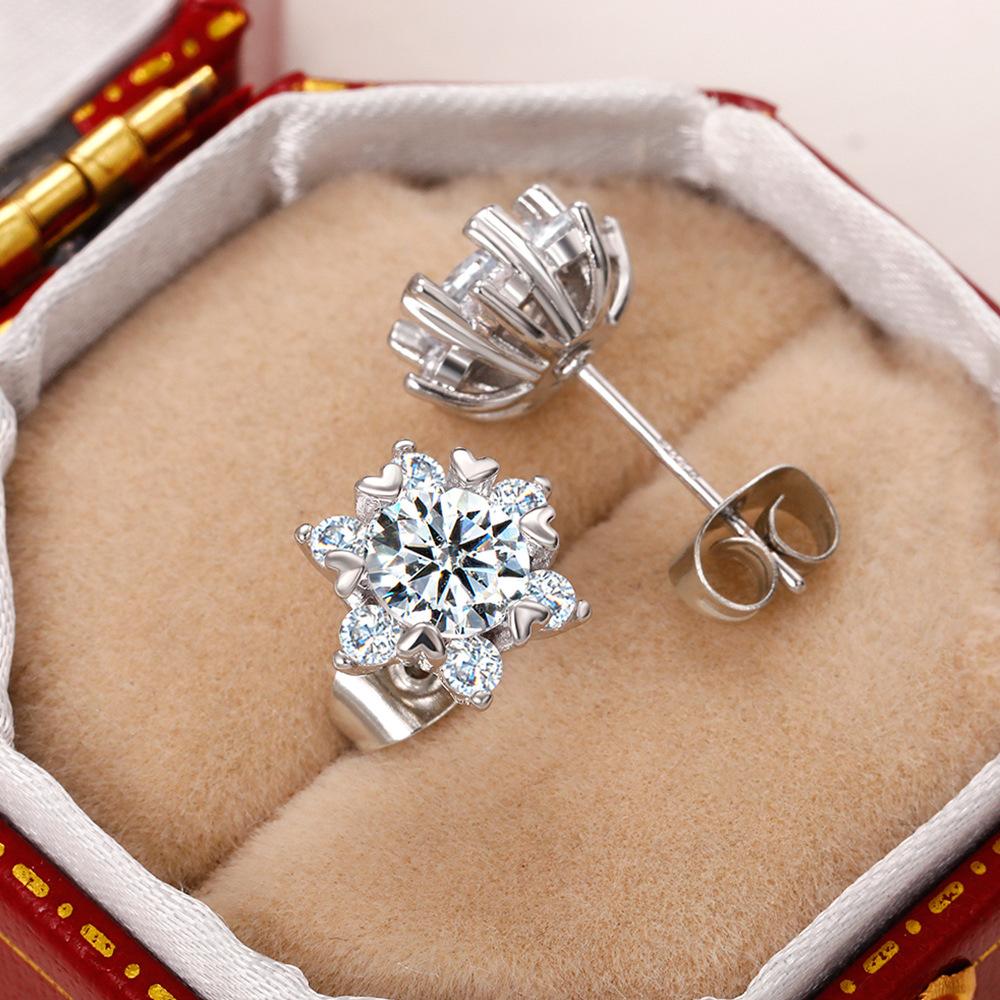 Classic Stud Earrings Series, Creative Crown Flower Zircon Stud Earrings For Women, Simple And Fashionable Small Earrings.