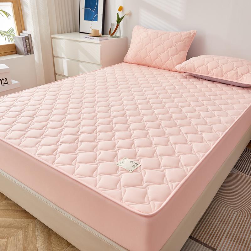 2024 Skin-Friendly Waterproof and Anti-Slip Cotton Mattress Protector