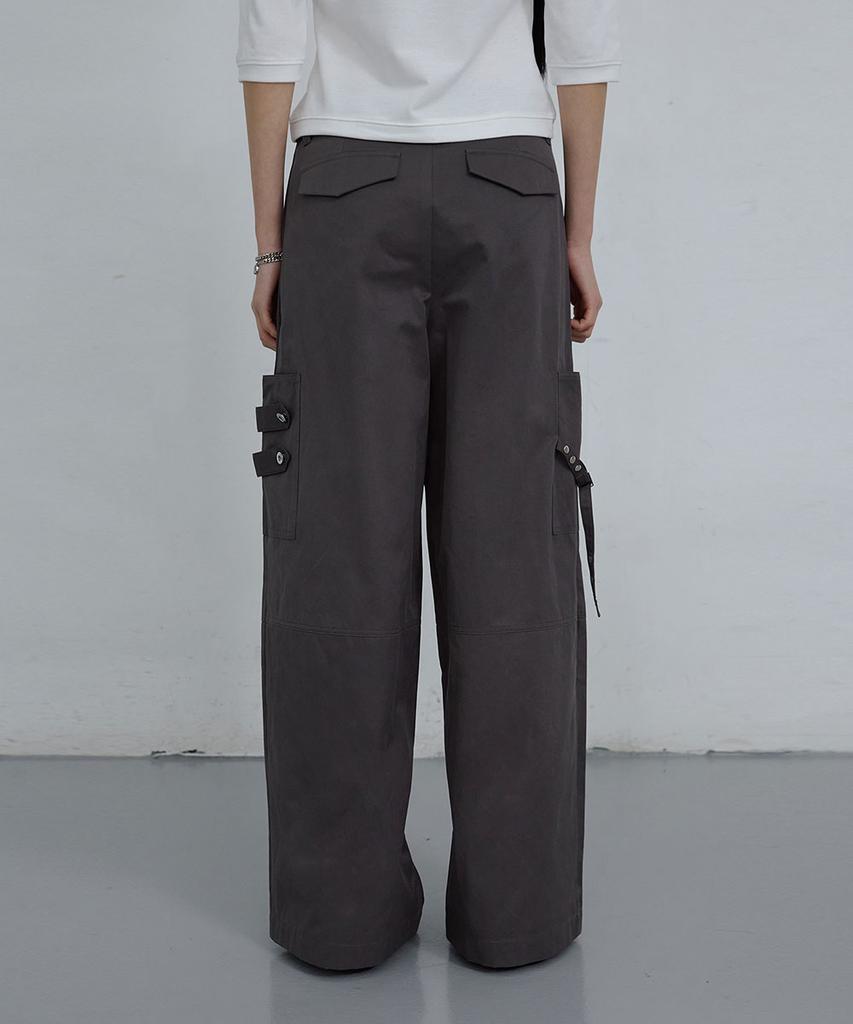 Uusoo Fold-Over Waist Cargo Pants_ Dark Gray