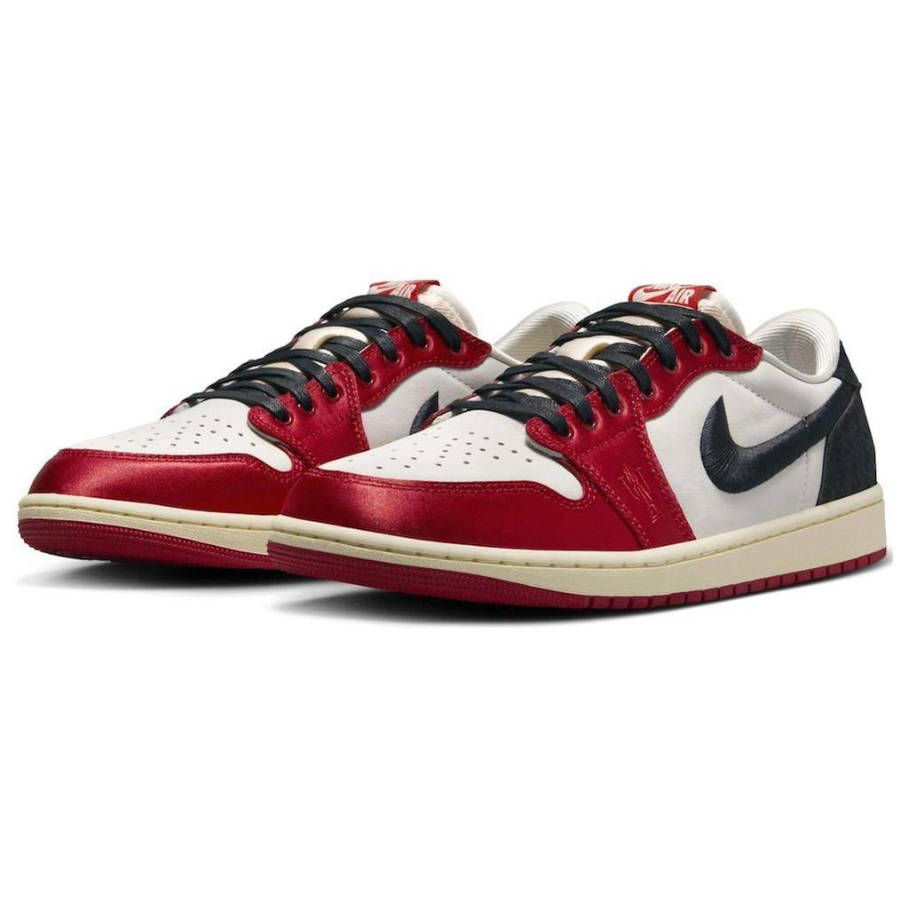 Trophy Room x Air Jordan 1 Retro Low OG SP Rookie Card - Away Unisex Tenisky Red Sail Black FN0432-100