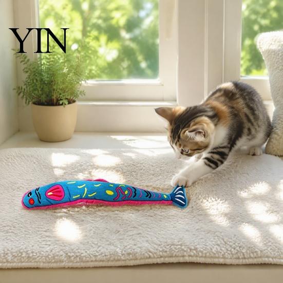 Simulated Fish Hunting Toys Interactive Cat Kicker Toy, Natural Catnip And Crinkle Paper Soothing for Nervous Cats Filled Durable Plush Toy