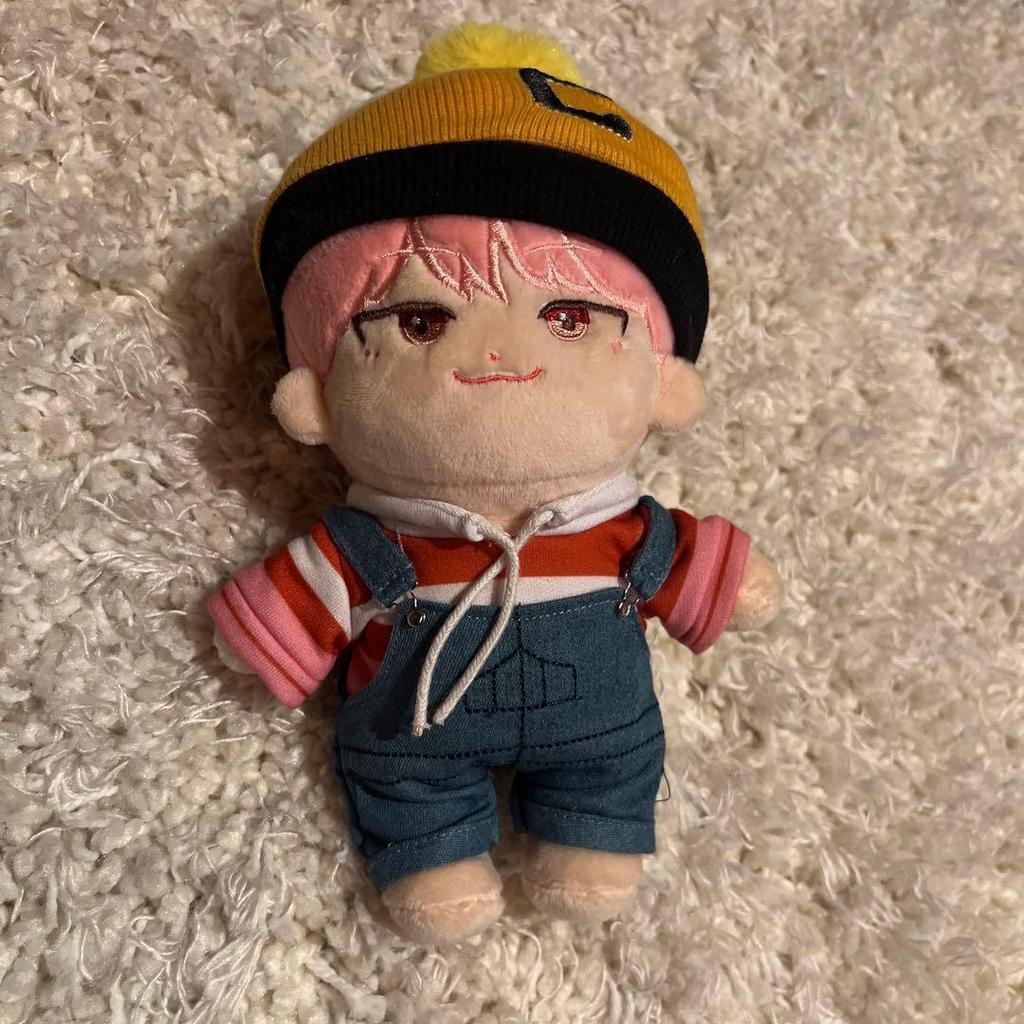 Used SEVENTEEN Dino stuffed toy
