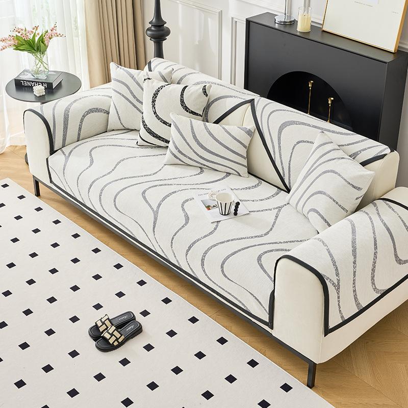 

Новый Чехол для дивана из шенилла в полоску, противоскользящий Чехол для дивана с геометрическим узором, подушка для дивана, универсальная для всех сезонов, изогнутый коврик для дивана 70x70cm 1pcs