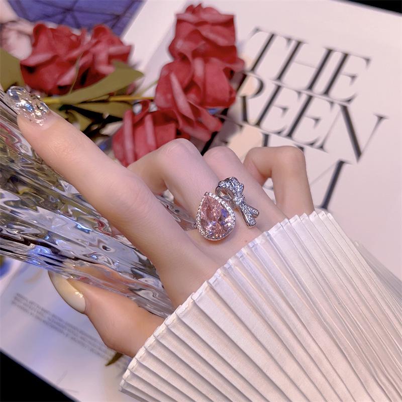 Elegant Pink Bow Ring: Adjustable Luxury Fashion Accessory for Women Adjustable