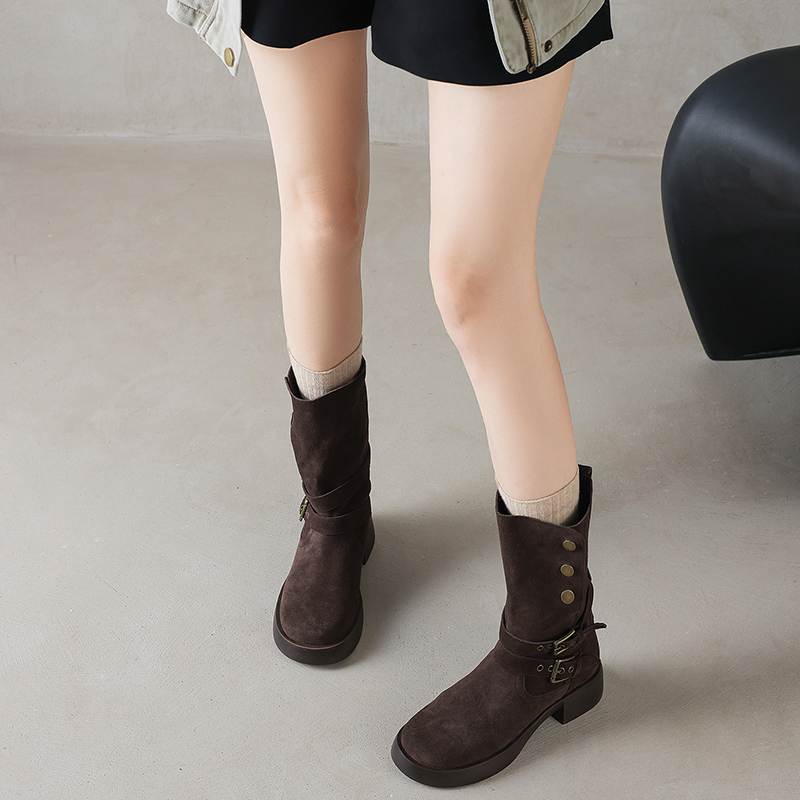 Krazing Pot Cow Suede Round Toe Thick Heels Motorcycle Boots Size 42 Back Zip Women Keep Warm Metal Button Mid-calf Boots