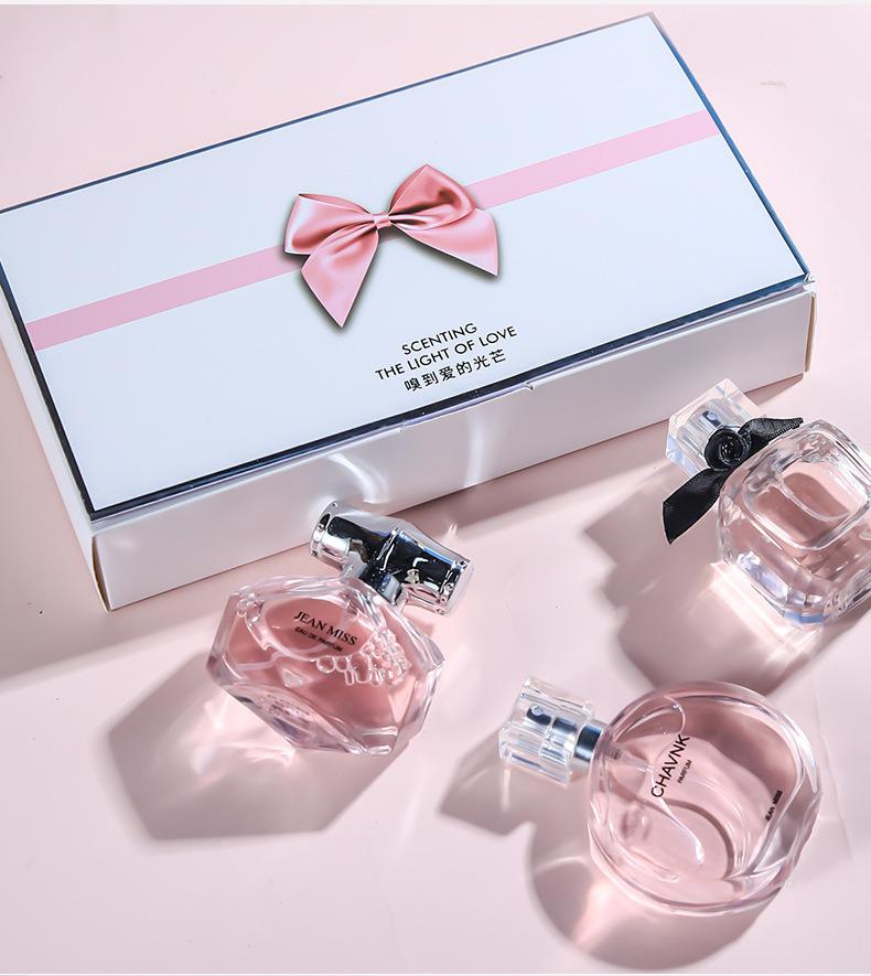 Douyin Live Yixiang Women's Perfume Three-Piece Gift Set - Long-lasting Fragrance and Encounter Reversal Collection.